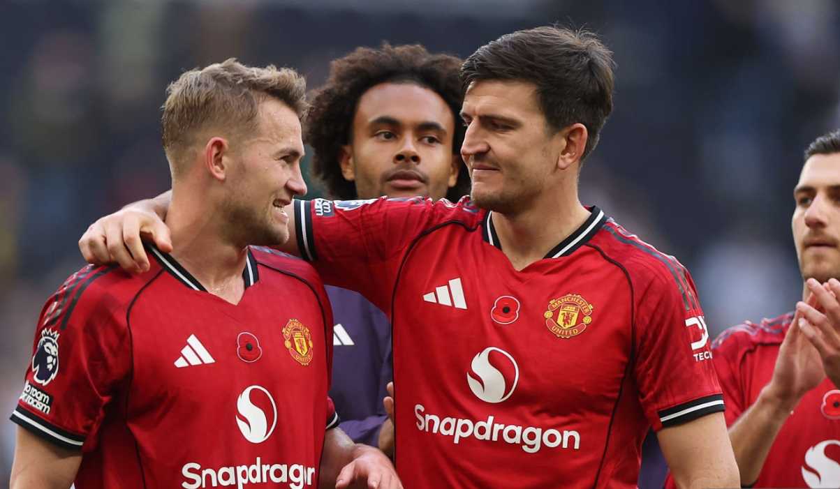 Tiga Pemain Absen Latihan, Manchester United Hadapi Situasi Rumit Jelang Hadapi The Cherries