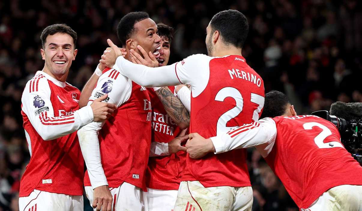 Hasil Arsenal vs Aston Villa Hasil Arsenal vs Aston Villa