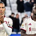 Ibrahima Konate dan Virgil van dijk usai laga West Ham vs Liverpool