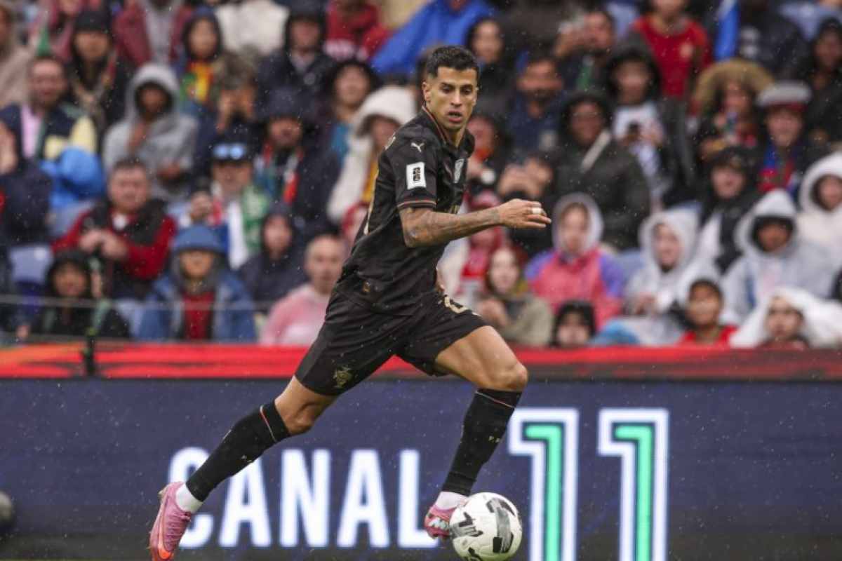 Joao Cancelo Bersikeras Tinggalkan Al-Hilal dan Kembali ke Barcelona