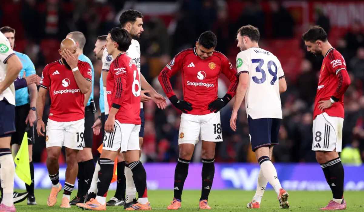 Kekecewaan para pemain Manchester United usai ditahan imbang West Ham