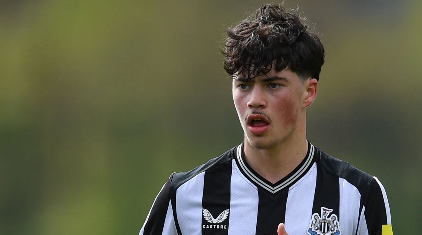 Leo Shahar pemain akademi Newcastle United