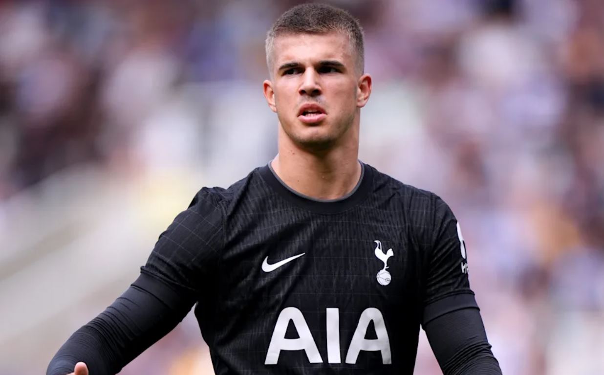 Luka Vuskovic pemain Hamburg pinjaman dari Tottenham yang kini jadi incaran Barcelona