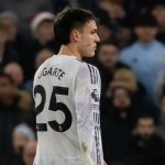 Manuel Ugarte di laga Aston Villa vs Manchester United