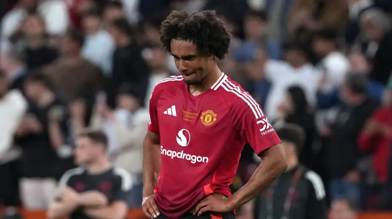 Masa Depan Zirkzee Menggantung, Manchester United Mulai Bicara dengan Roma