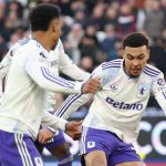 Catat Sembilan Kemenangan Beruntun, Aston Villa Layak Masuki Perburuan Gelar Liga Inggris Morgan Rogers lepaskan tembakan ke gawang West Ham