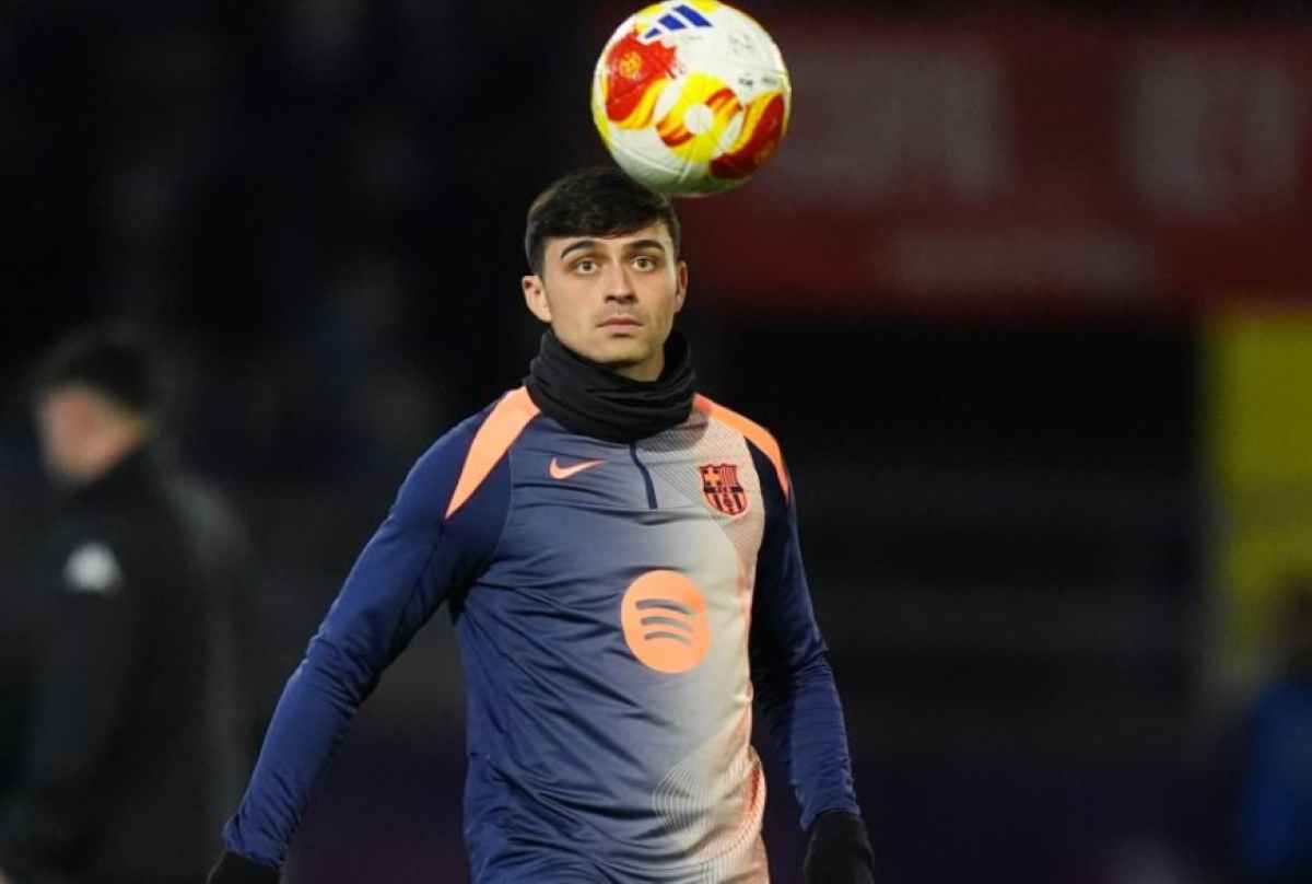 Pedri dalam sesi latihan Barcelona jelang tandang ke Espanyol