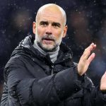Pep Guardiola di laga Manchester City v Brentford