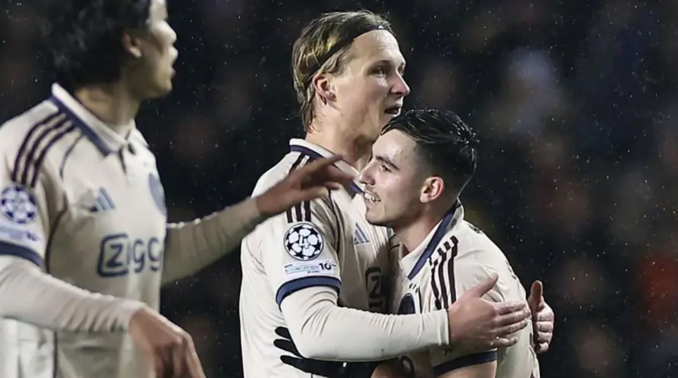 Ajax Bangkit Dramatis, Qarabag Tumbang di Menit Akhir Ajax Bangkit Dramatis, Qarabag Tumbang di Menit Akhir