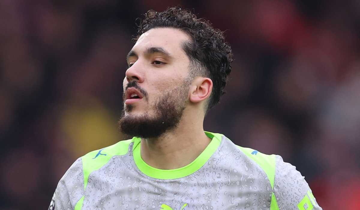 Rayan Cherki di laga Nottingham Forest vs Manchester City