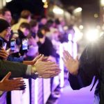 Robert Lewandowski saat bertemu fans Barcelona