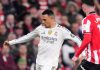 Trent Alexander-Arnold melepaskan umpan silang di laga Athletic Bilbao vs Real Madrid