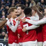 Victor Gyokeres merayakan gol bersama rekan-rekannya