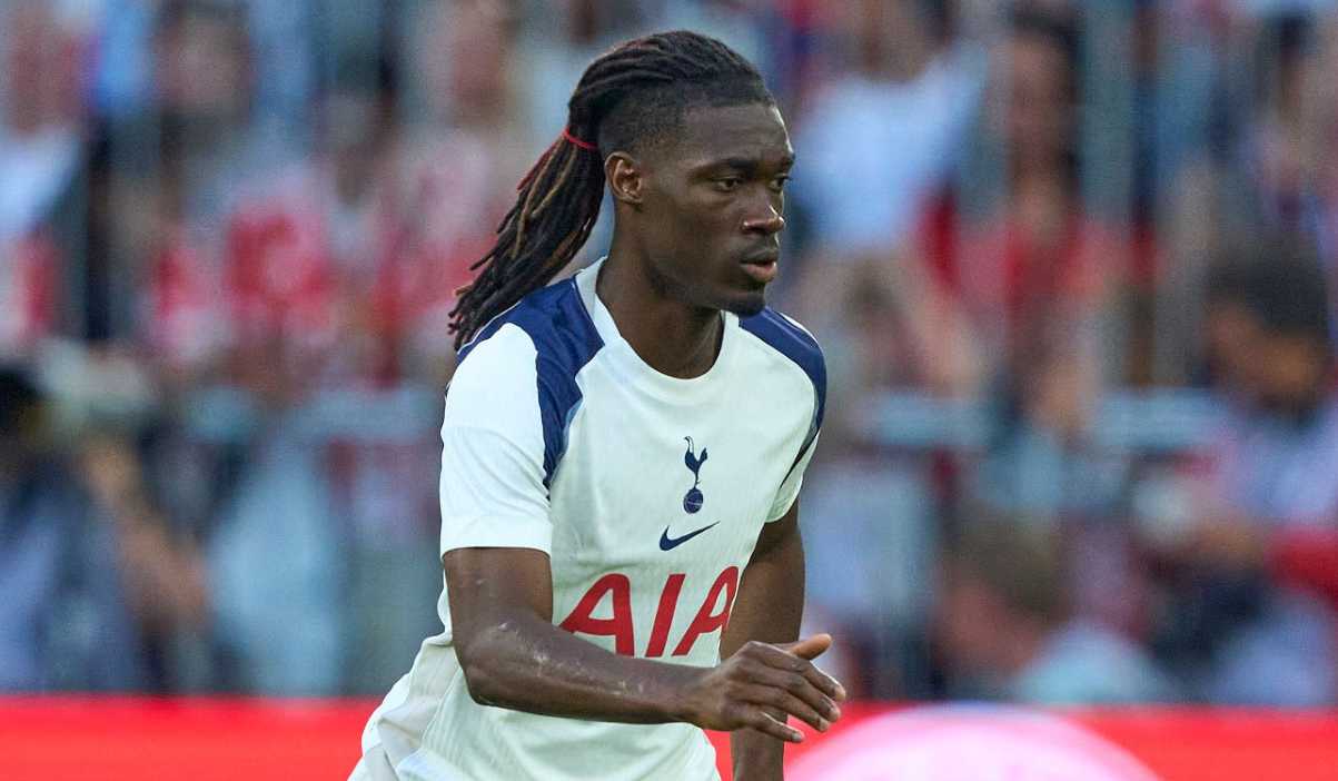 Yves Bissouma di laga pramusim Tottenham vs Bayern Munchen Yves Bissouma di laga pramusim Tottenham vs Bayern Munchen