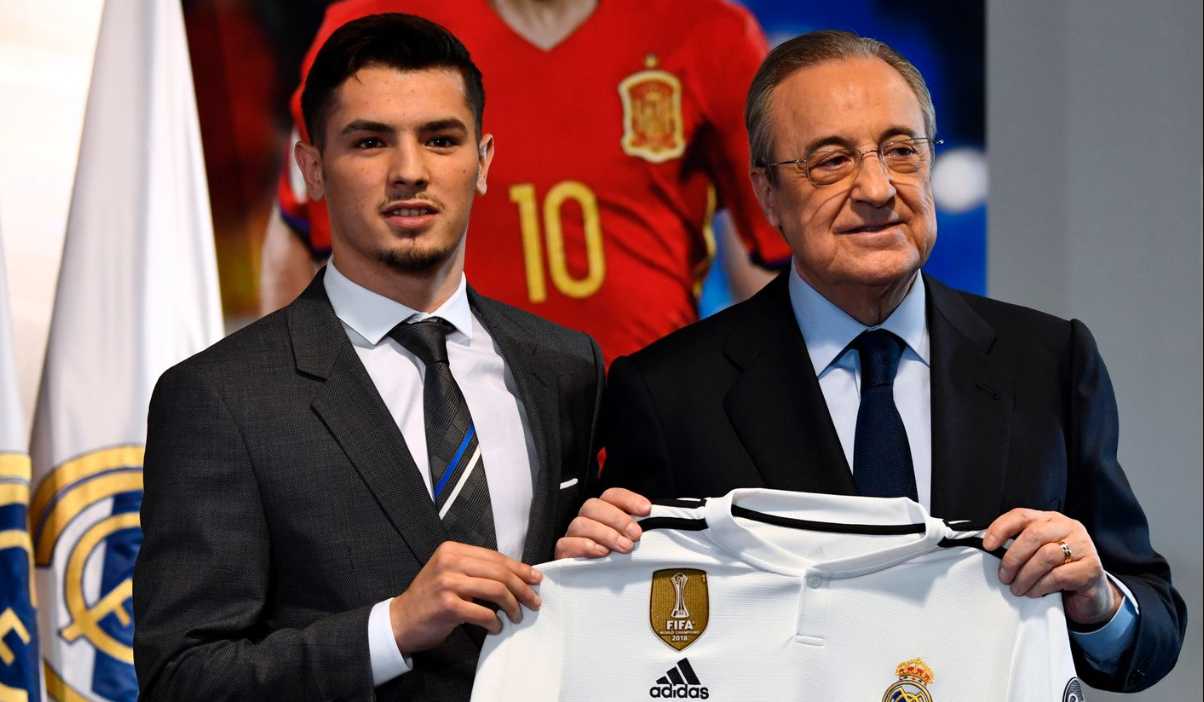 Brahim Diaz saat diperkenalkan sebagai pemain baru Real Madrid pada 2019