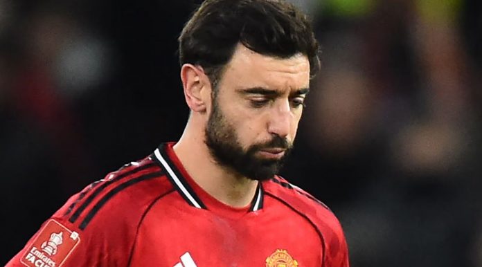 Bukan Cuma Uang! Terungkap Alasan Haru Bruno Fernandes Tolak Gaji Rp14 Miliar Per Minggu dari Al-Hilal Bukan Cuma Uang! Terungkap Alasan Haru Bruno Fernandes Tolak Gaji Rp14 Miliar Per Minggu dari Al-Hilal
