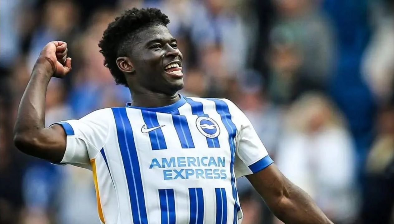 Carlos Baleba Masuk Radar Manchester United, Kontrak Panjang Jadi Tantangan