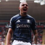 Donyell Malen pemain Aston Villa