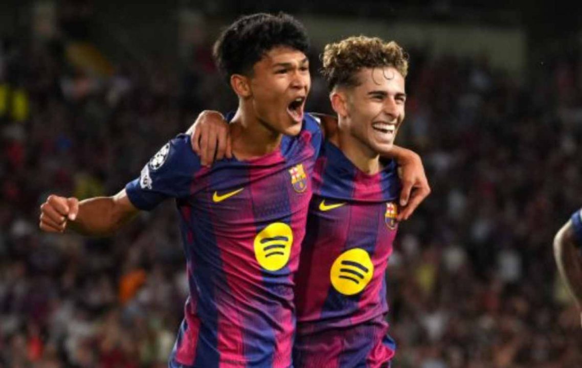 Dro Fernandez dan Fermin Lopez dalam sebuah laga Barcelona