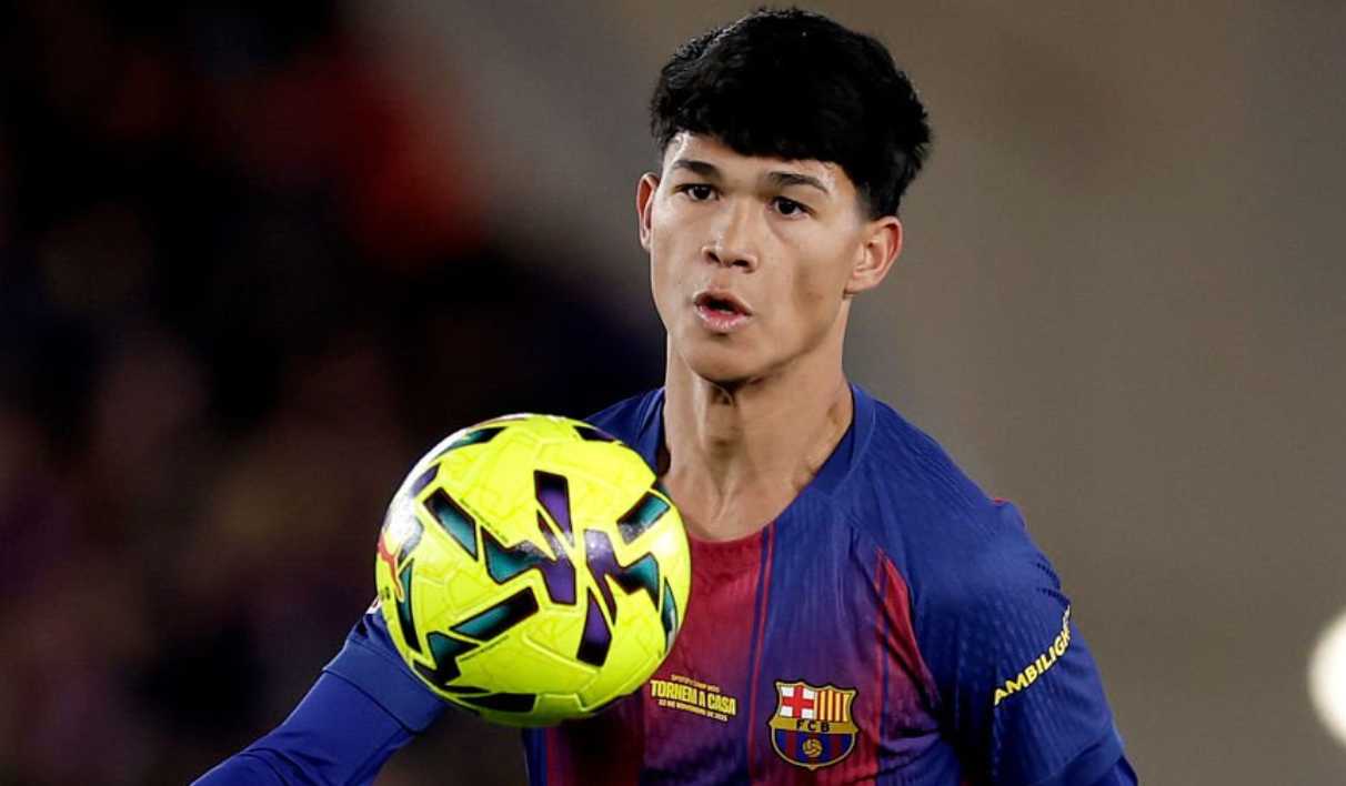 Dro Fernandez mengontrol bola di laga Barcelona vs Athletic Bilbao di LaLiga Dro Fernandez mengontrol bola di laga Barcelona vs Athletic Bilbao di LaLiga