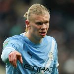 Haaland Mandul Enam Laga, Guardiola Nilai Wasit Terlalu Keras pada Striker Manchester City Erling Haaland di laga Newcastle United vs Manchester City di Carabao Cup