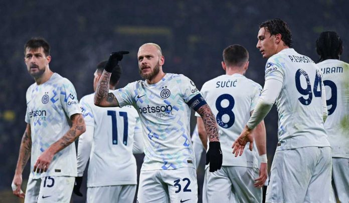 Federico Dimarco merayakan gol di laga Borussia Dortmund vs Inter Milan di Liga Champions