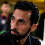Arbeloa Bicara Tentang Mourinho, Mbappe, Hingga Bellingham Jelang Laga vs Benfica Gestur Alvaro Arbeloa di laga Villarreal v Real Madrid di La Liga