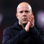 Gestur Arne Slot usai laga Arsenal vs Liverpool