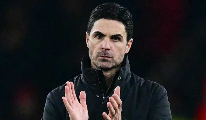 Gestur Mikel Arteta usai kekalahan Arsenal dari Manchester United di Premier League Gestur Mikel Arteta usai kekalahan Arsenal dari Manchester United di Premier League