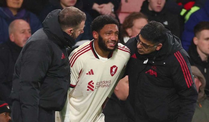 Joe Gomez mengalami cedera di laga Bournemouth v Liverpool di Premier League Joe Gomez mengalami cedera di laga Bournemouth v Liverpool di Premier League