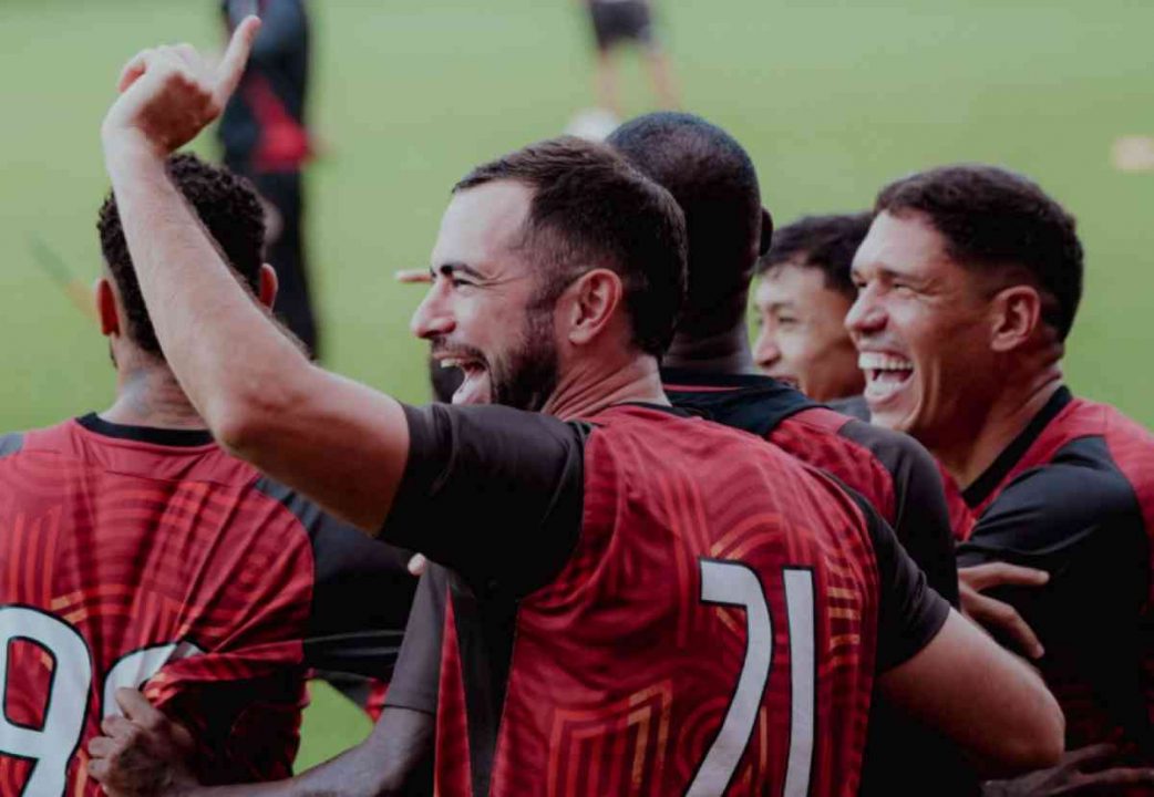Jordi Amat dalam sesi latihan Persija Jakarta jelang menjamu Persijap Jepara