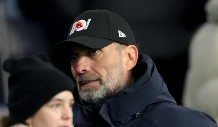 Jurgen Klopp saat menyaksikan laga Paris Saint-Germain v Paris di Ligue 1