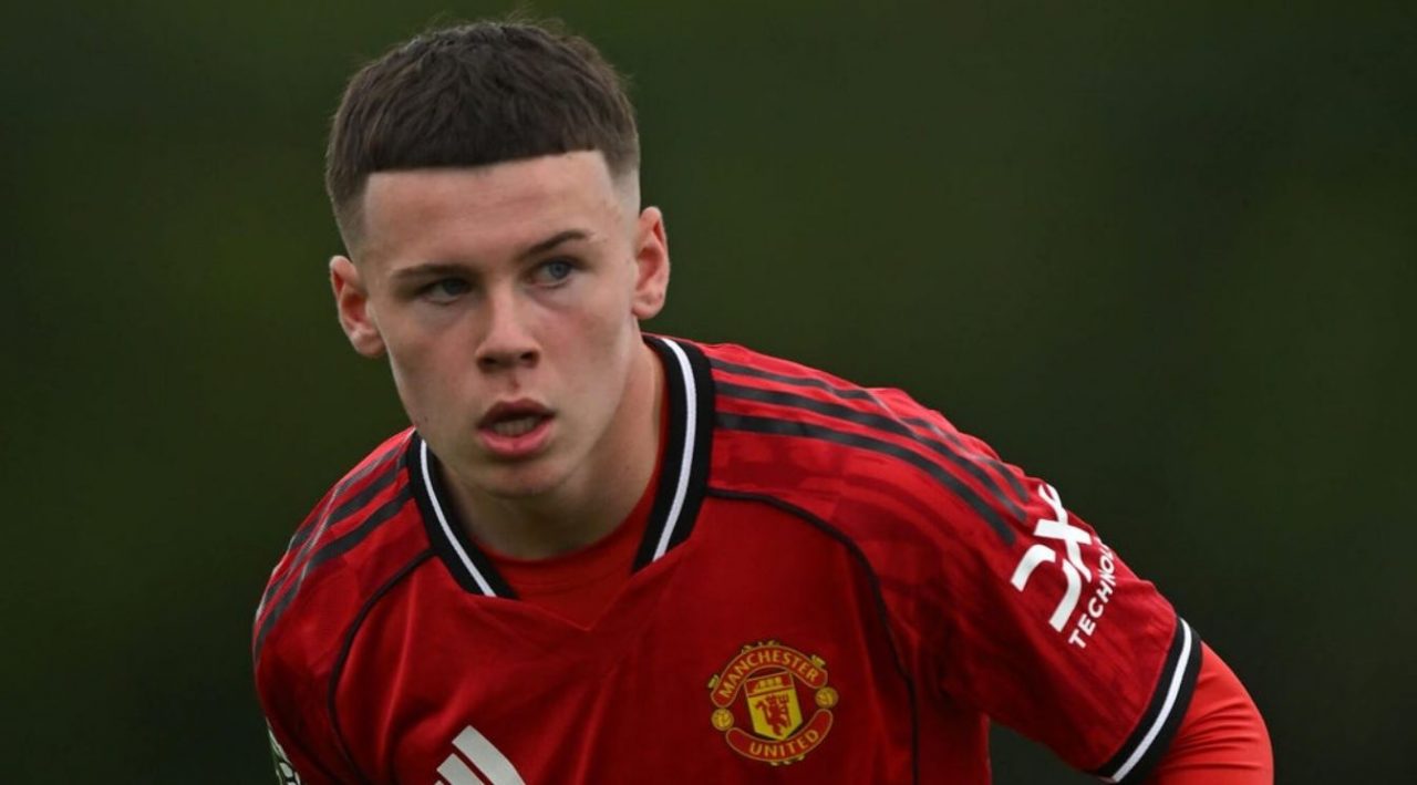 Putra Wayne Rooney, Kai Rooney Menapaki Old Trafford dan Menggetarkan FA Youth Cup