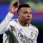 Jelang Duel Penentuan di Liga Champions, Real Madrid Dikhawatirkan Kondisi Kylian Mbappe Kylian Mbappe merayakan golnya di laga Villarreal v Real Madrid di LaLiga