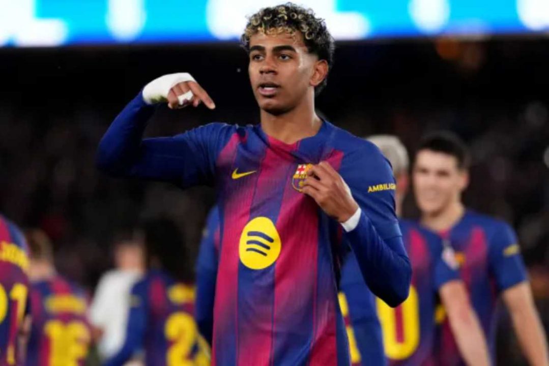 Lamine Yamal usai mencetak gol di laga Barcelona vs Copenhagen