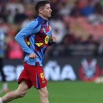 Lewandowski dalam sebuah sesi pemanasan di Barcelona