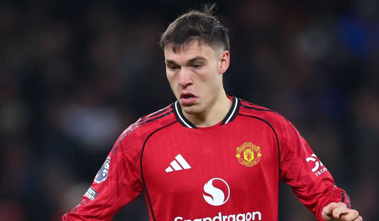 Manchester United siap lepas Manuel Ugarte dengan status pinjaman