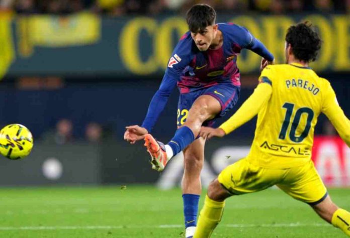 Marc Bernal dalam sebuah aksinya untuk Barcelona Marc Bernal dalam sebuah aksinya untuk Barcelona