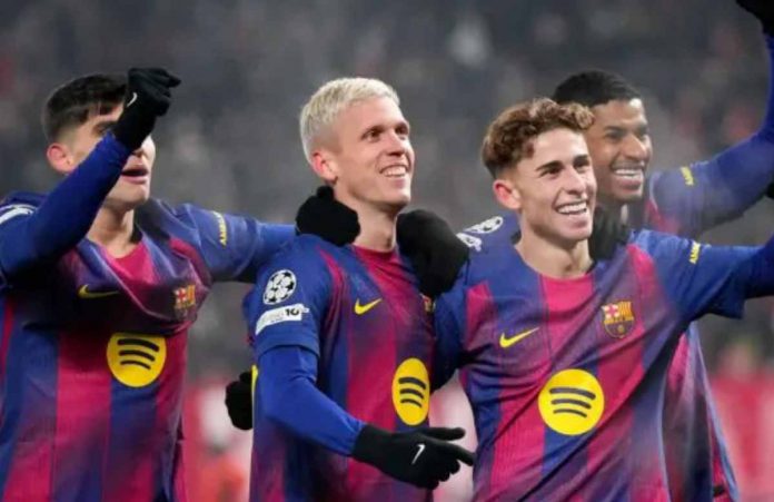 Marcus Rashford dan rekan-rekannya di Barcelona usai menang di Slavia Praha Marcus Rashford dan rekan-rekannya di Barcelona usai menang di Slavia Praha