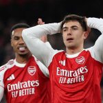 Peringatan Keras Datang Usai Kekalahan di Emirates, Arsenal Diingatkan Soal Bahaya dari Dalam Martin Zubimendi tampak kecewa di laga Arsenal vs Manchester United di Premier League