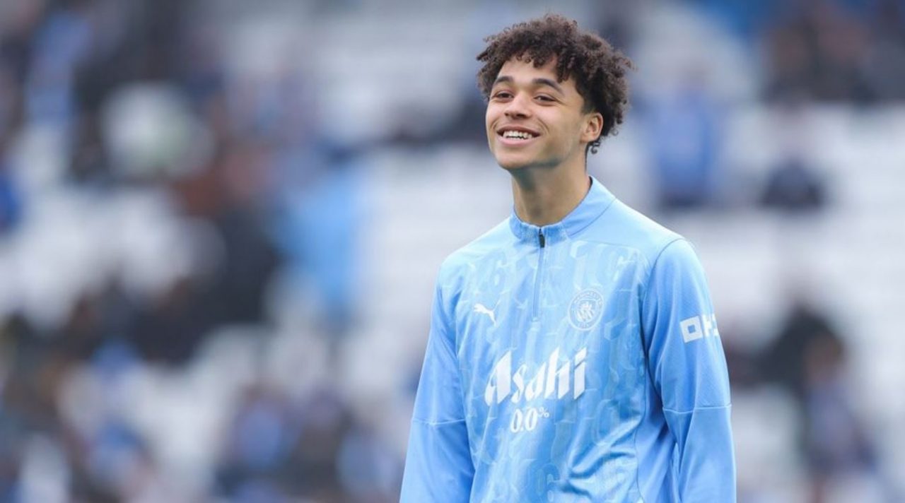 Max Alleyne pemain muda Manchester City