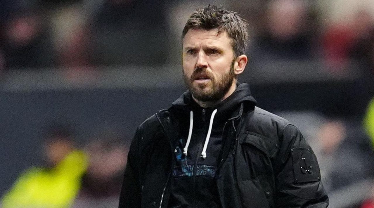 Bukan Solskjaer, Manchester United Siapkan Carrick Jadi Manajer Interim