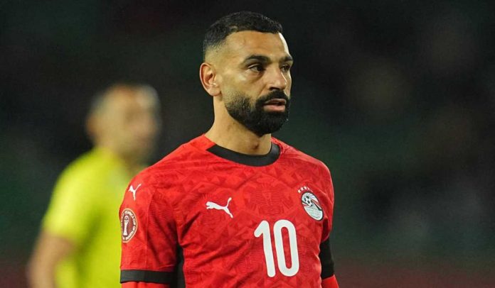 Mohamed Salah tampak lesu usai kekalahan Liverpool dari Senegal Mohamed Salah tampak lesu usai kekalahan Liverpool dari Senegal