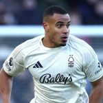 Murillo membawa bola di laga Aston Villa vs Nottingham Forest di Premier League