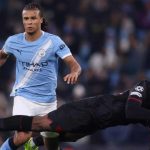 Nathan Ake dalam sebuah laga Manchester City