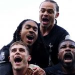 Skuad Tottenham Hotspur Dinilai Perlu Dirombak Usai Jalani Musim Mengecewakan Para pemain Tottenham Hotspur merayakan gol ke gawang Burnley di Premier League