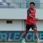 Prediksi Persita Tangerang vs Persija Jakarta: Bidik Poin Penuh, Macan Kemayoran Kerahkan Bintang Baru Pemain baru Persija Fajar Faturrahman dalam latihan jelang tandang ke Persita