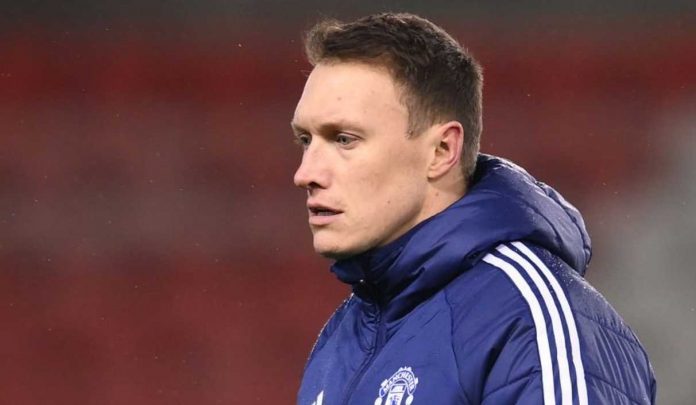 Phil Jones minta Manchester United fokus lolos ke sepak bola Eropa Phil Jones minta Manchester United fokus lolos ke sepak bola Eropa