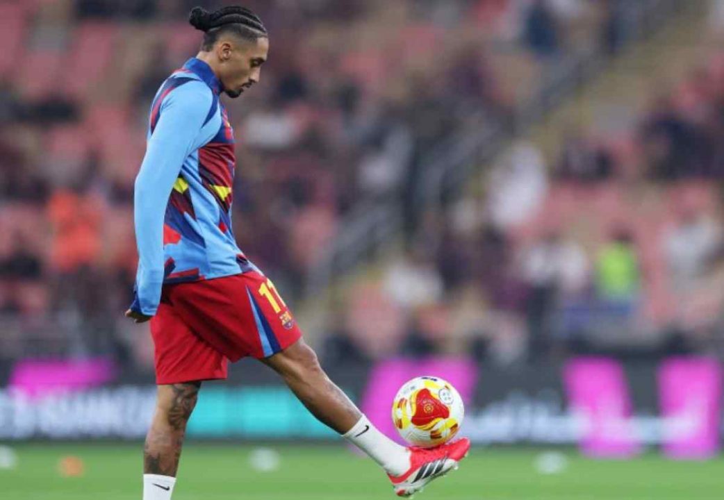 Raphinha di Sesi Latihan Barcelona