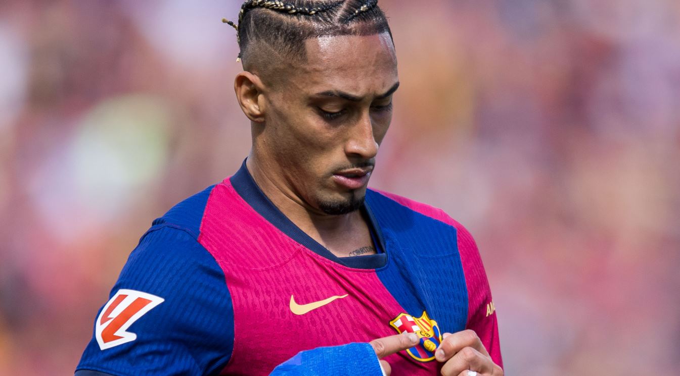 Raphinha pemain Barcelona